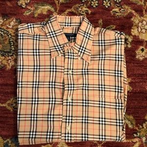 Burberry Men dress shirt in classic check pattern